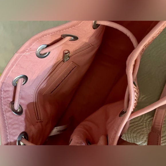 🆕 Free People Cabana crossbody bag in pink only - Picture 11 of 13